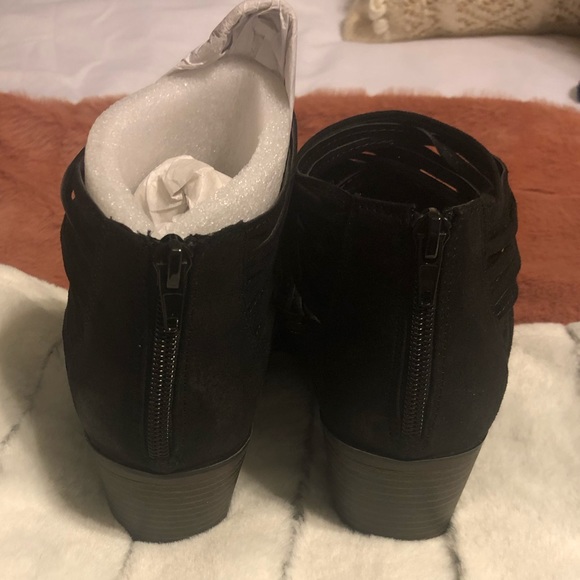 Brand new Fergie black booties Size 8.5 - Picture 4 of 7